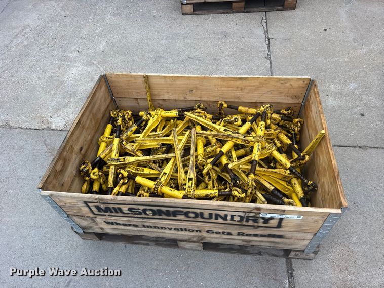 image for item DY3137 Approximately 50 ratcheting chain binders