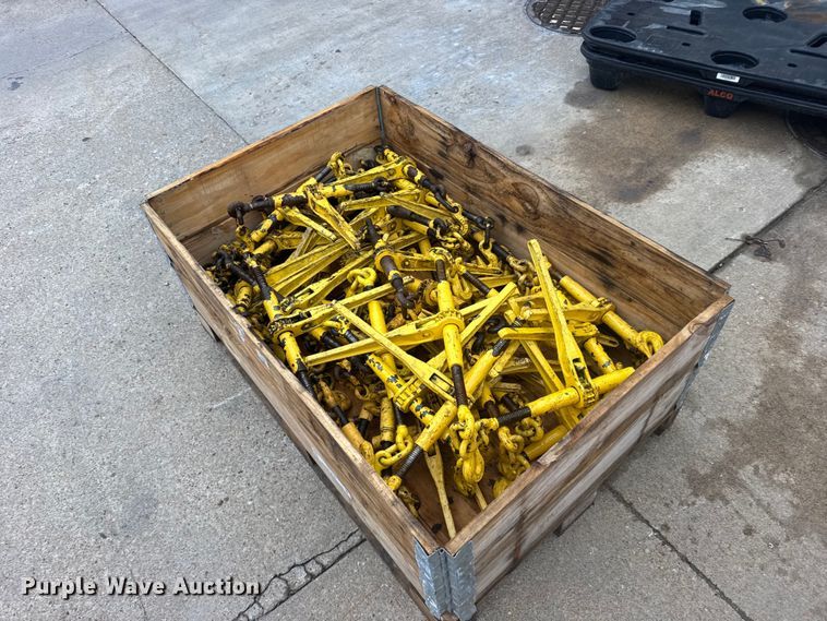 Approximately 50 ratchet chain binders