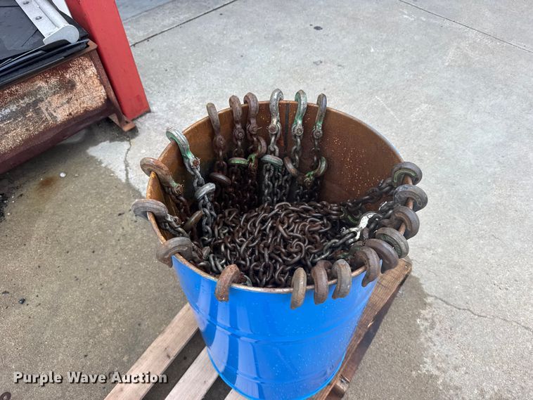 image for item DY3140 Approximately 20 load chains