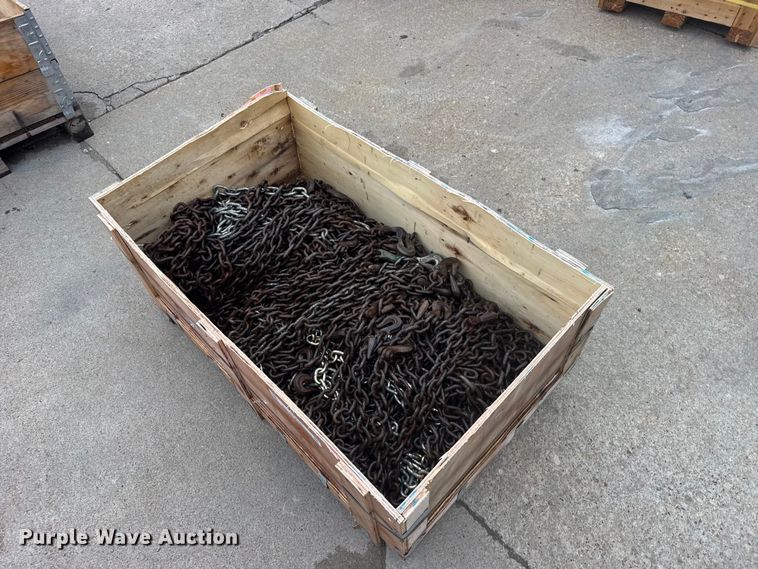 Approximately 20 load chains