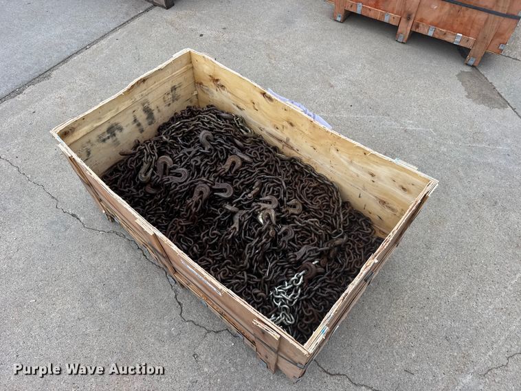 Approximately 20 load chains