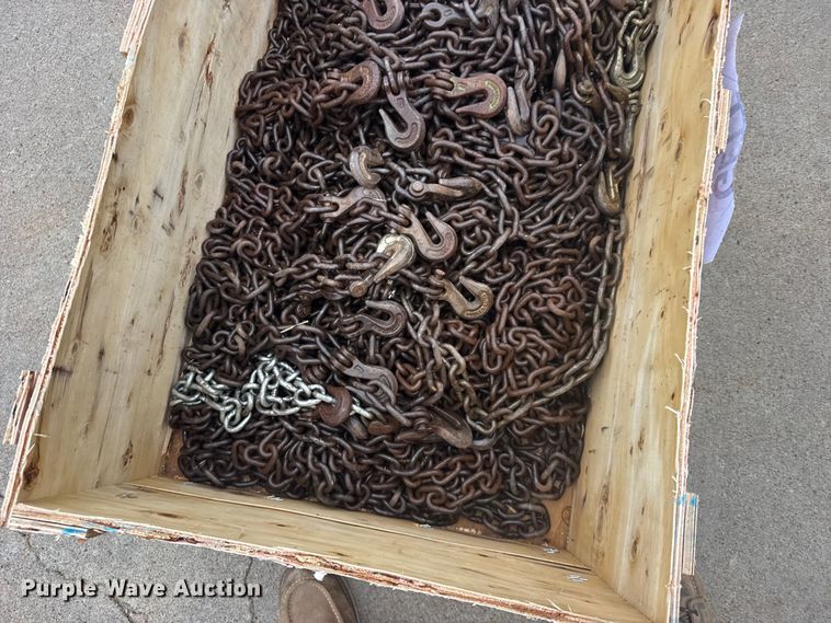 image for item DY3142 Approximately 20 load chains