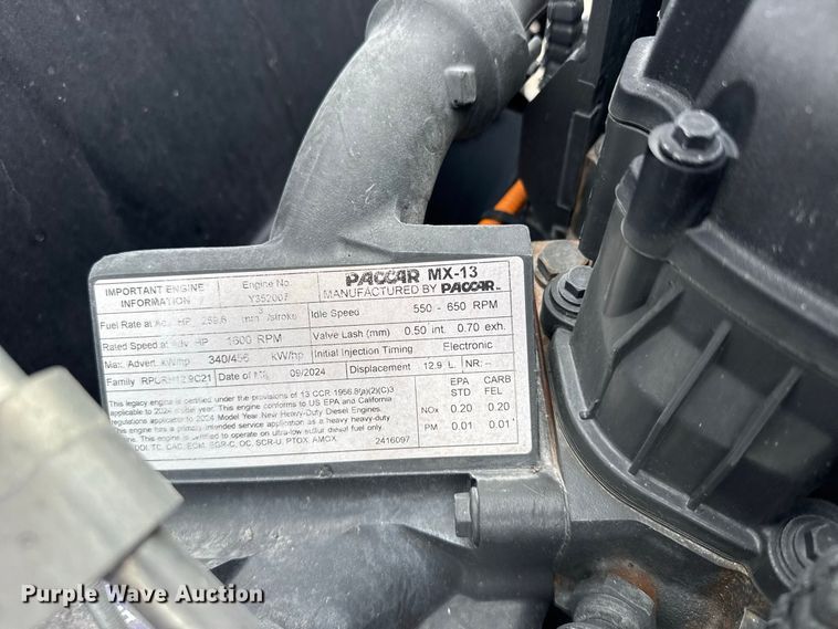 image for item DY3144 2025 Peterbilt 579 semi truck
