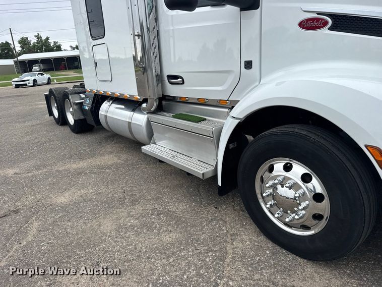 image for item DY3145 2025 Peterbilt 579 semi truck