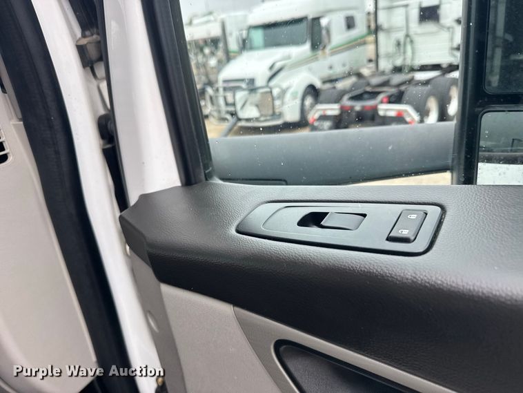 image for item DY3145 2025 Peterbilt 579 semi truck