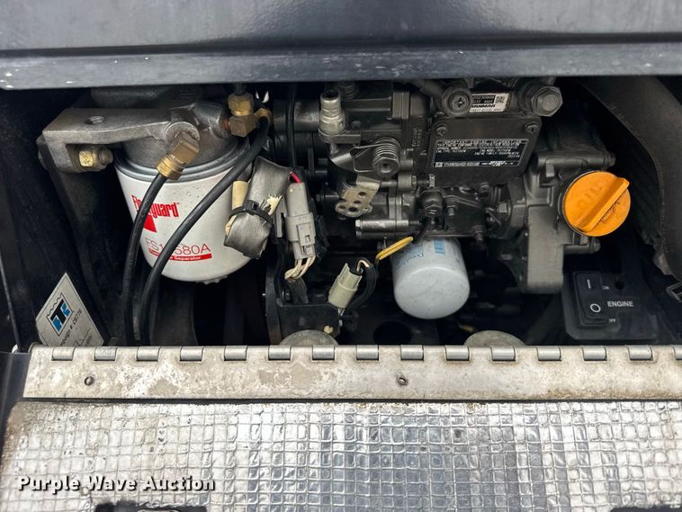 image for item DY3146 2025 Peterbilt 579 semi truck