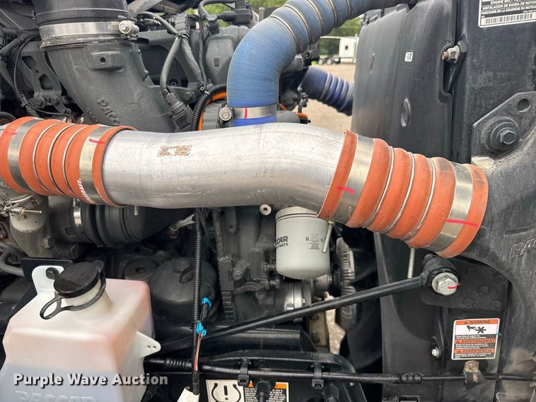 image for item DY3146 2025 Peterbilt 579 semi truck