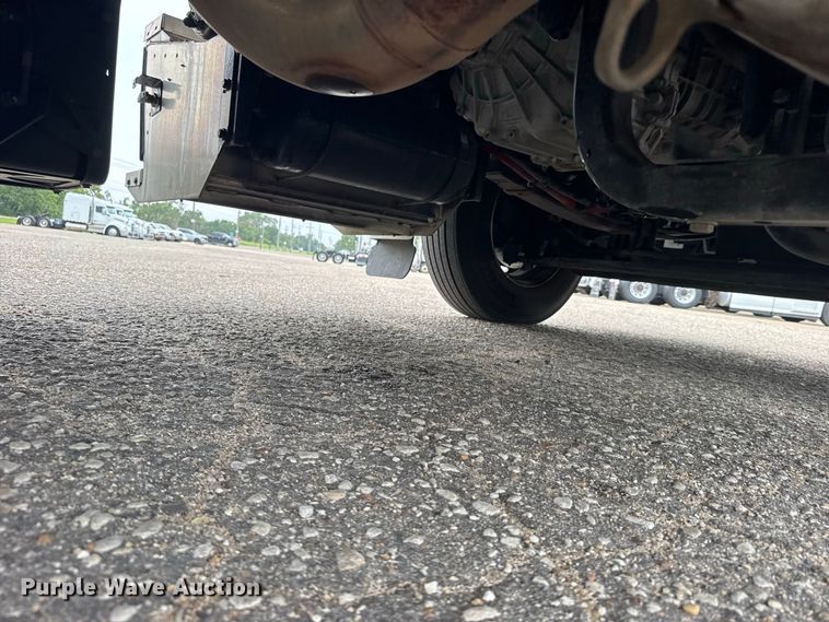 image for item DY3146 2025 Peterbilt 579 semi truck