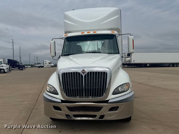 image for item DY3148 2014 International Prostar 122 semi truck