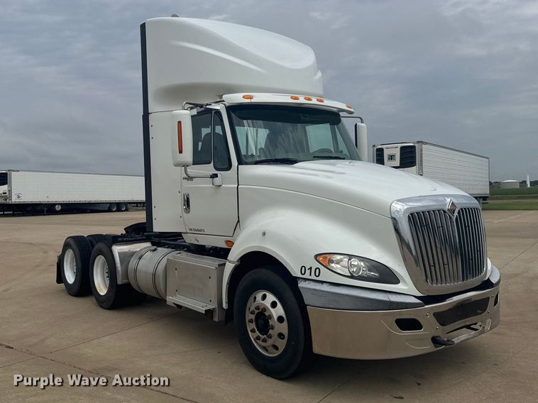 image for item DY3148 2014 International Prostar 122 semi truck