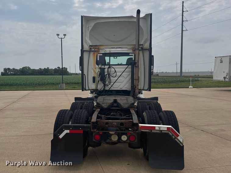 image for item DY3148 2014 International Prostar 122 semi truck