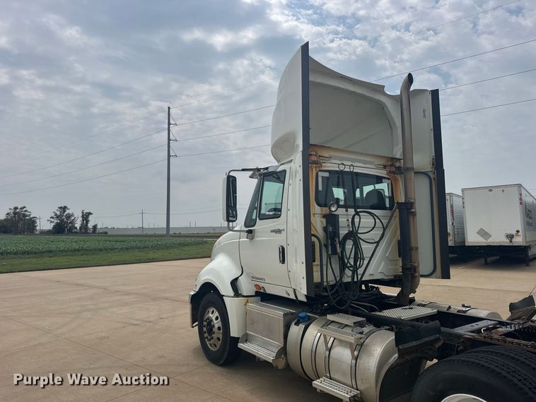 image for item DY3148 2014 International Prostar 122 semi truck