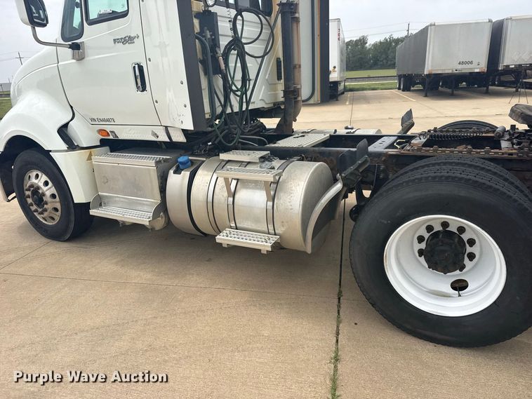 image for item DY3148 2014 International Prostar 122 semi truck