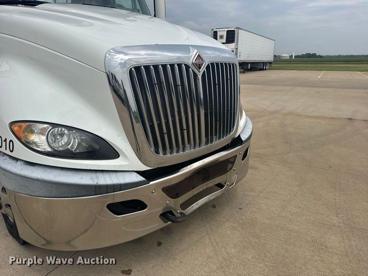 image for item DY3148 2014 International Prostar 122 semi truck