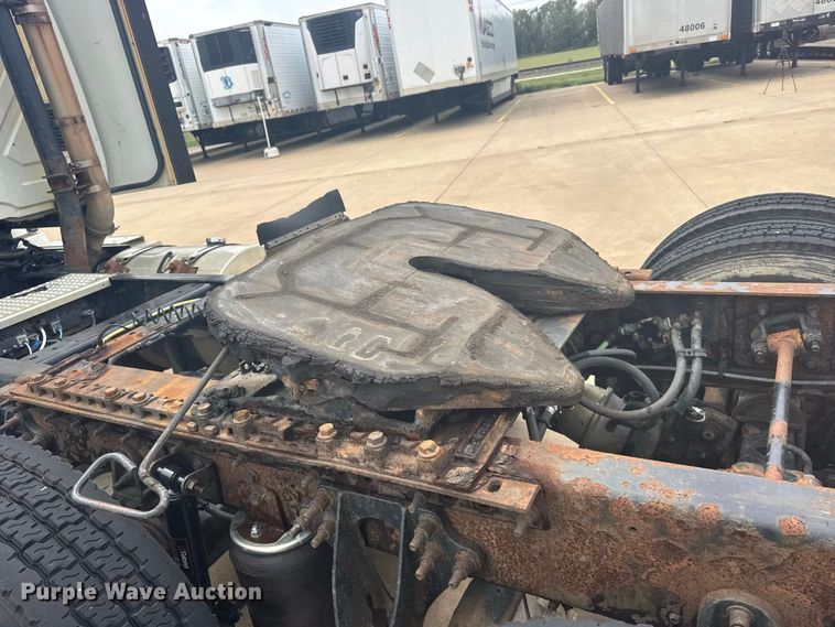 image for item DY3148 2014 International Prostar 122 semi truck