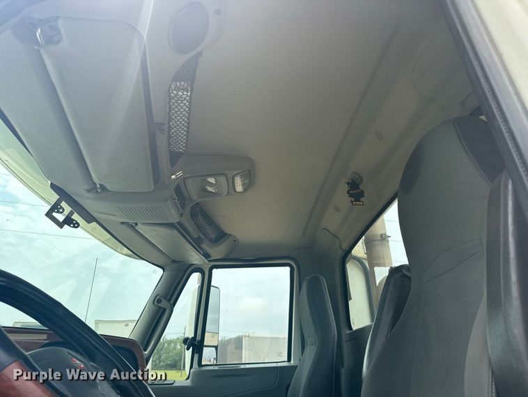 image for item DY3148 2014 International Prostar 122 semi truck