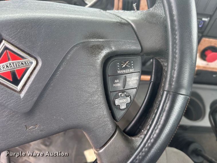 image for item DY3148 2014 International Prostar 122 semi truck