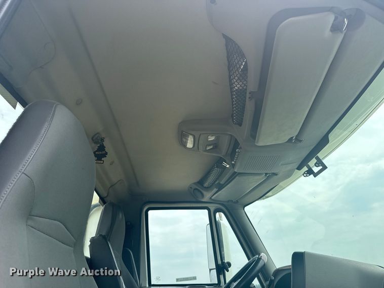 image for item DY3148 2014 International Prostar 122 semi truck