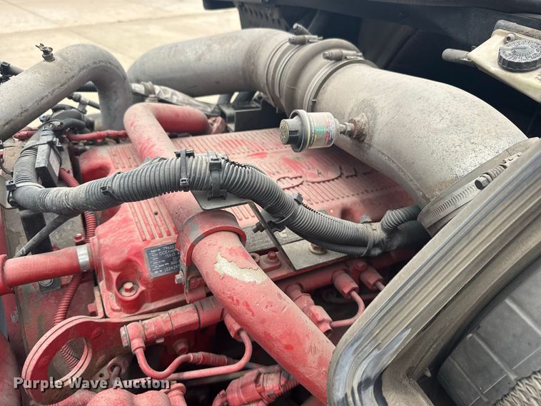 image for item DY3148 2014 International Prostar 122 semi truck