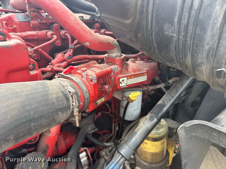 image for item DY3148 2014 International Prostar 122 semi truck
