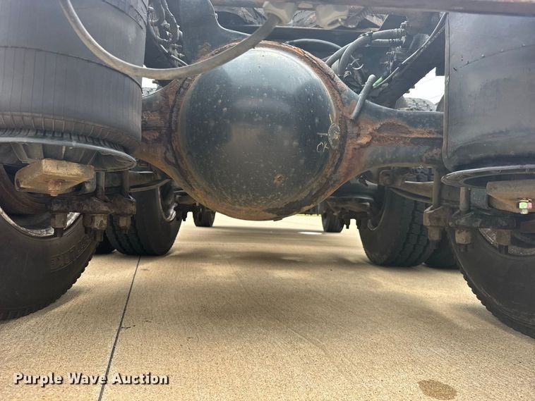 image for item DY3148 2014 International Prostar 122 semi truck
