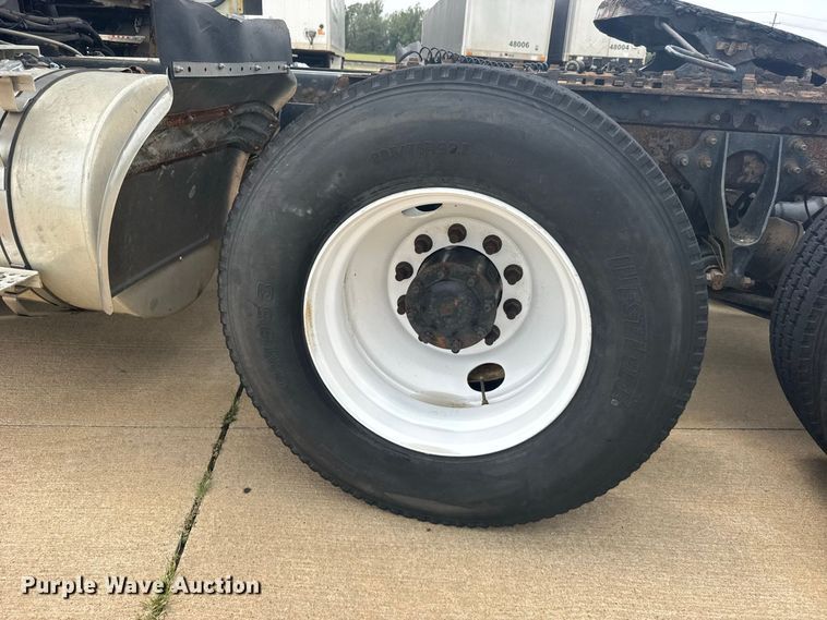 image for item DY3148 2014 International Prostar 122 semi truck