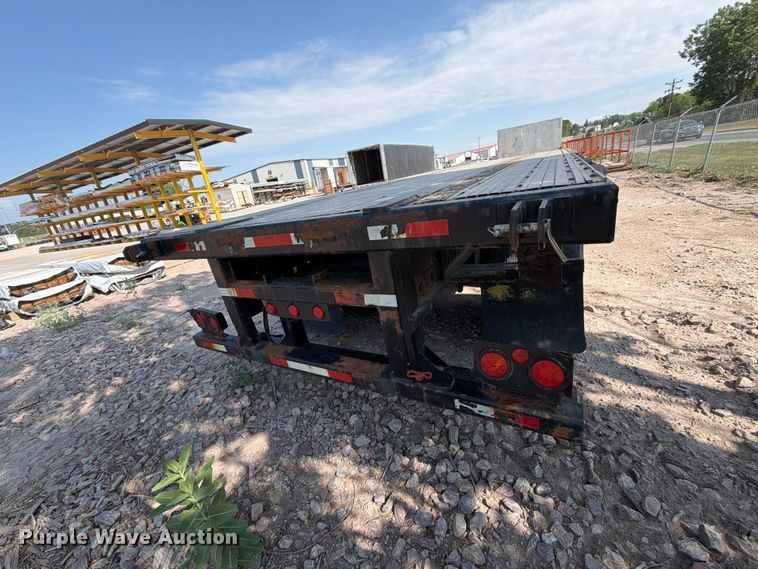 image for item EA0370 1999 Dorsey DGTC-48 flatbed trailer