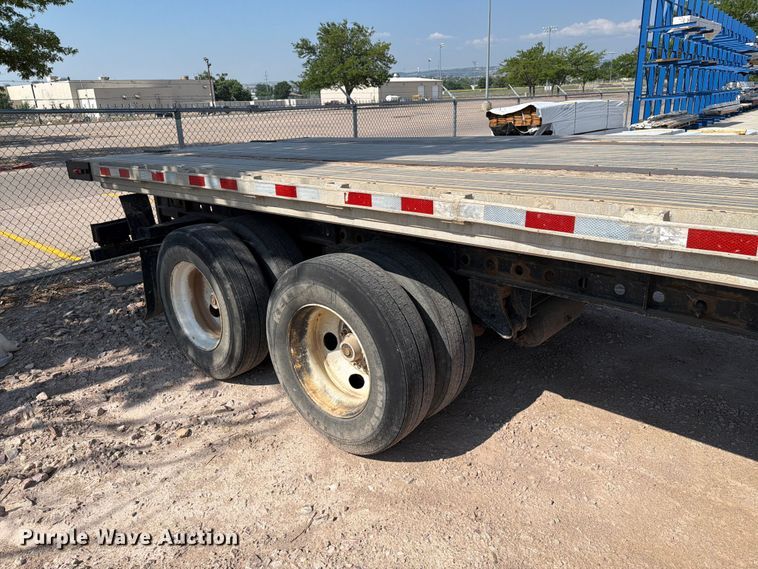 image for item EA0370 1999 Dorsey DGTC-48 flatbed trailer