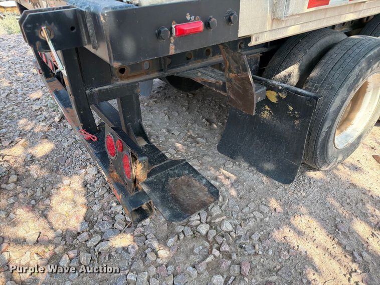 image for item EA0370 1999 Dorsey DGTC-48 flatbed trailer