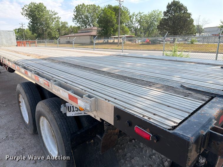 image for item EA0370 1999 Dorsey DGTC-48 flatbed trailer