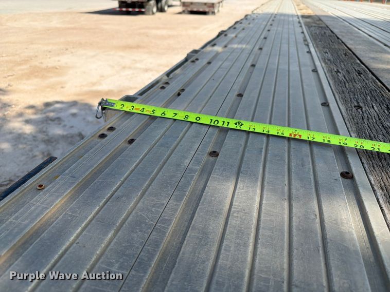 image for item EA0370 1999 Dorsey DGTC-48 flatbed trailer
