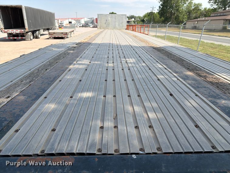 image for item EA0370 1999 Dorsey DGTC-48 flatbed trailer