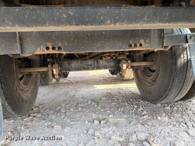 image for item EA0370 1999 Dorsey DGTC-48 flatbed trailer