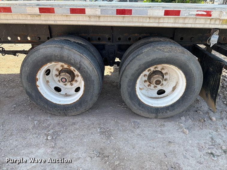 image for item EA0370 1999 Dorsey DGTC-48 flatbed trailer