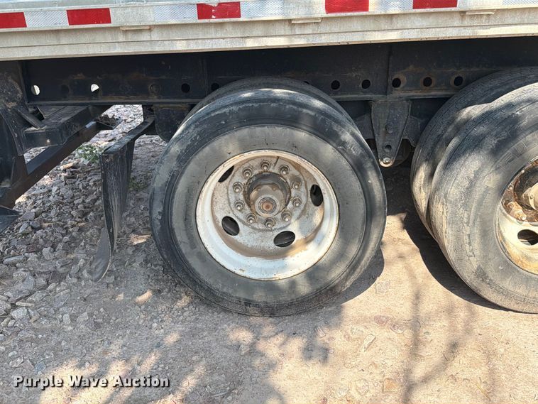 image for item EA0370 1999 Dorsey DGTC-48 flatbed trailer