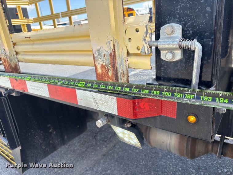 image for item EA7317 2013 International 4300 flatbed truck with crash attenuator  