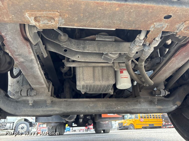 image for item EA7317 2013 International 4300 flatbed truck with crash attenuator  