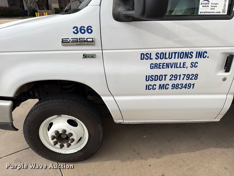 image for item ED5143 2019 Ford E350 box truck