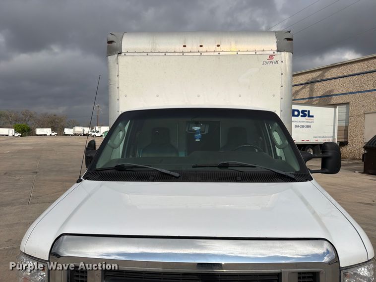 image for item ED5143 2019 Ford E350 box truck