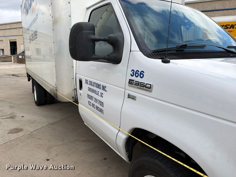 image for item ED5143 2019 Ford E350 box truck