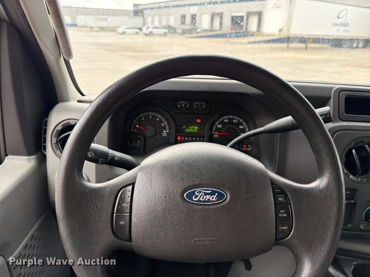 image for item ED5143 2019 Ford E350 box truck