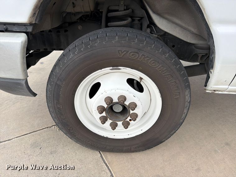 image for item ED5143 2019 Ford E350 box truck
