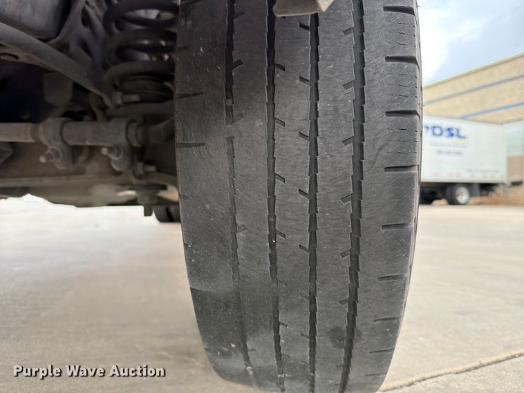 image for item ED5143 2019 Ford E350 box truck
