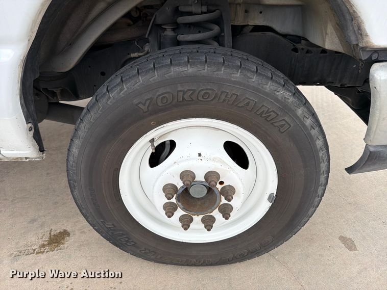 image for item ED5143 2019 Ford E350 box truck
