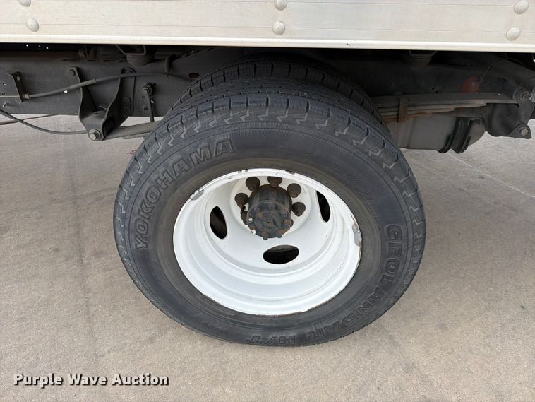 image for item ED5143 2019 Ford E350 box truck