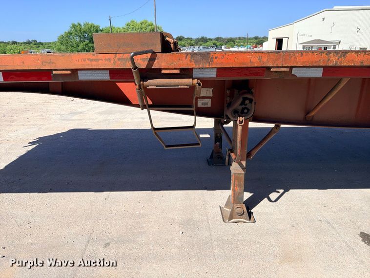 image for item ED5396 1998 Lufkin RM-ST flatbed trailer