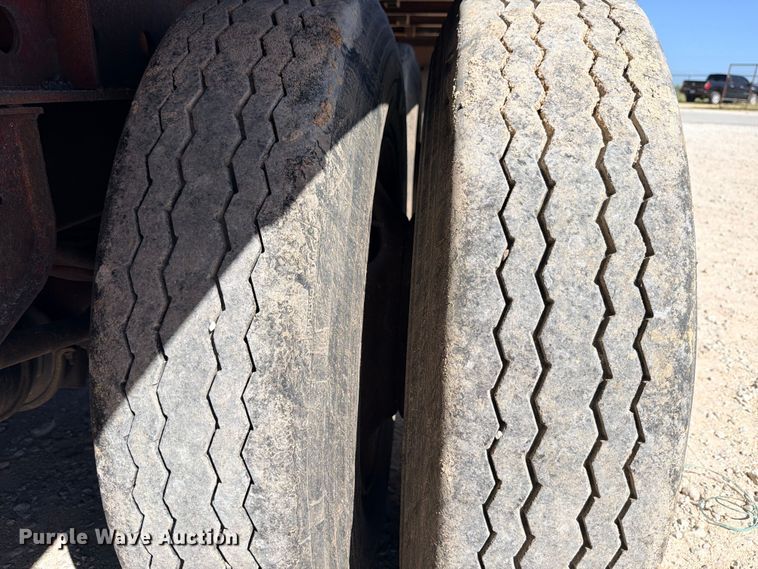 image for item ED5396 1998 Lufkin RM-ST flatbed trailer