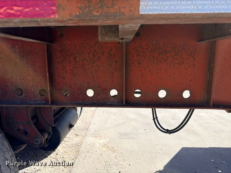 image for item ED5397 1997 Lufkin RM-ST flatbed trailer