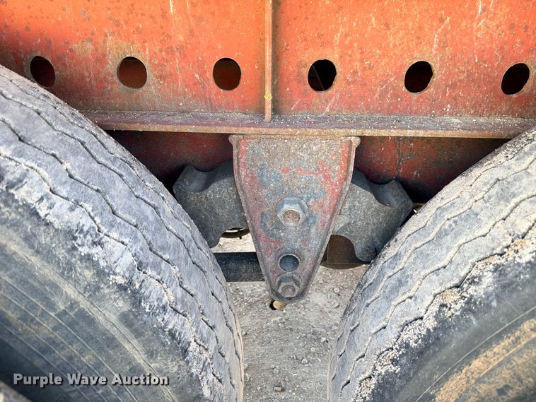 image for item ED5397 1997 Lufkin RM-ST flatbed trailer