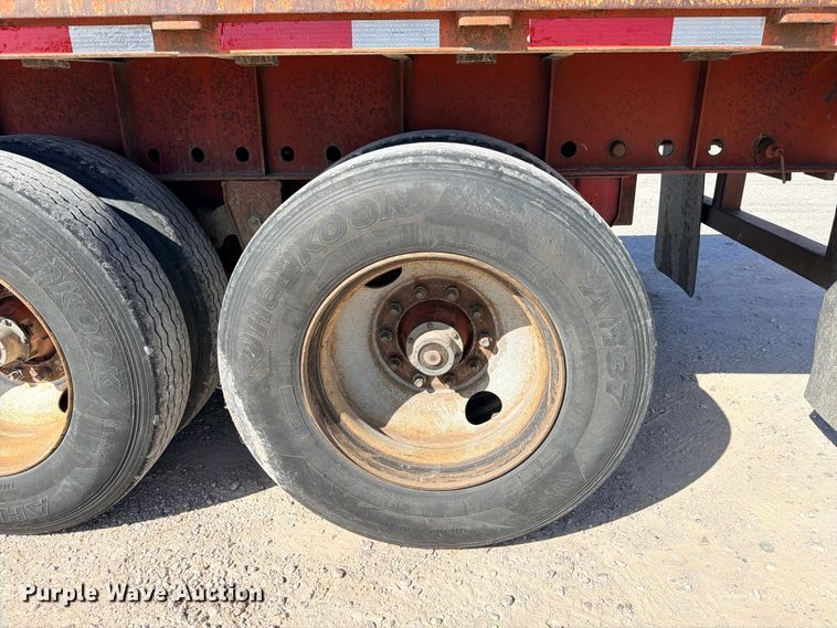 image for item ED5397 1997 Lufkin RM-ST flatbed trailer